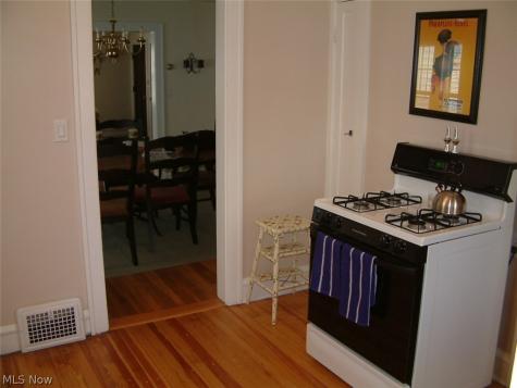 13836-38 Clifton Boulevard Lakewood OH 44107