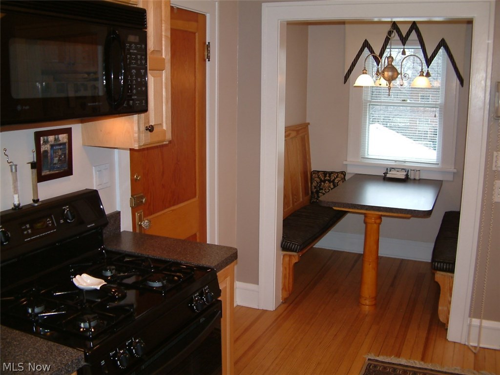 13836-38 Clifton Boulevard Lakewood OH 44107