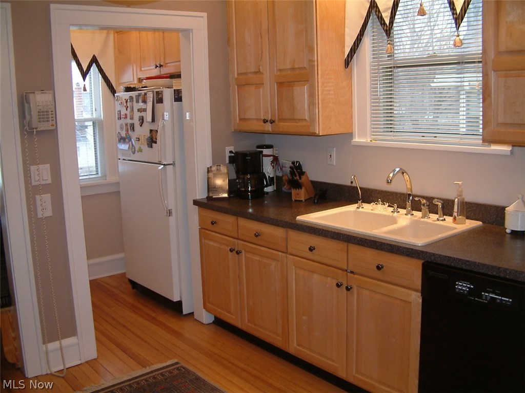 13836-38 Clifton Boulevard Lakewood OH 44107