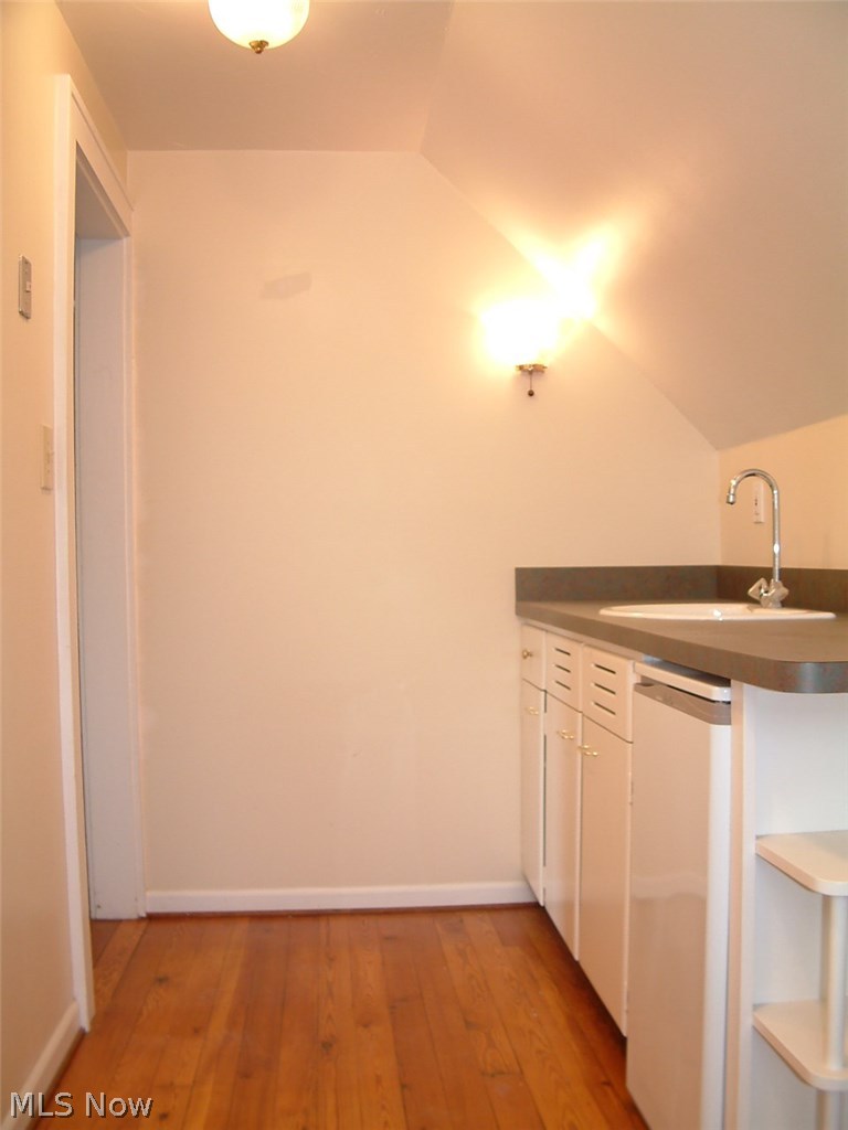 13836-38 Clifton Boulevard Lakewood OH 44107