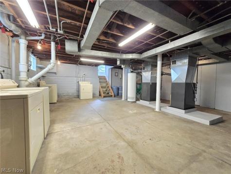 13836-38 Clifton Boulevard Lakewood OH 44107
