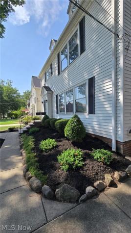 13836-38 Clifton Boulevard Lakewood OH 44107