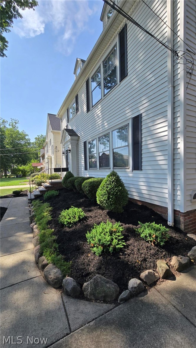 13836-38 Clifton Boulevard Lakewood OH 44107