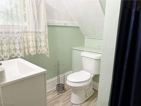 89 Groveland Street Oberlin OH 44074