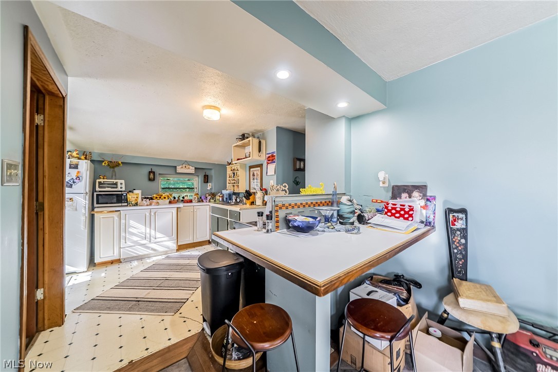 1860 E 298th Street Wickliffe OH 44092
