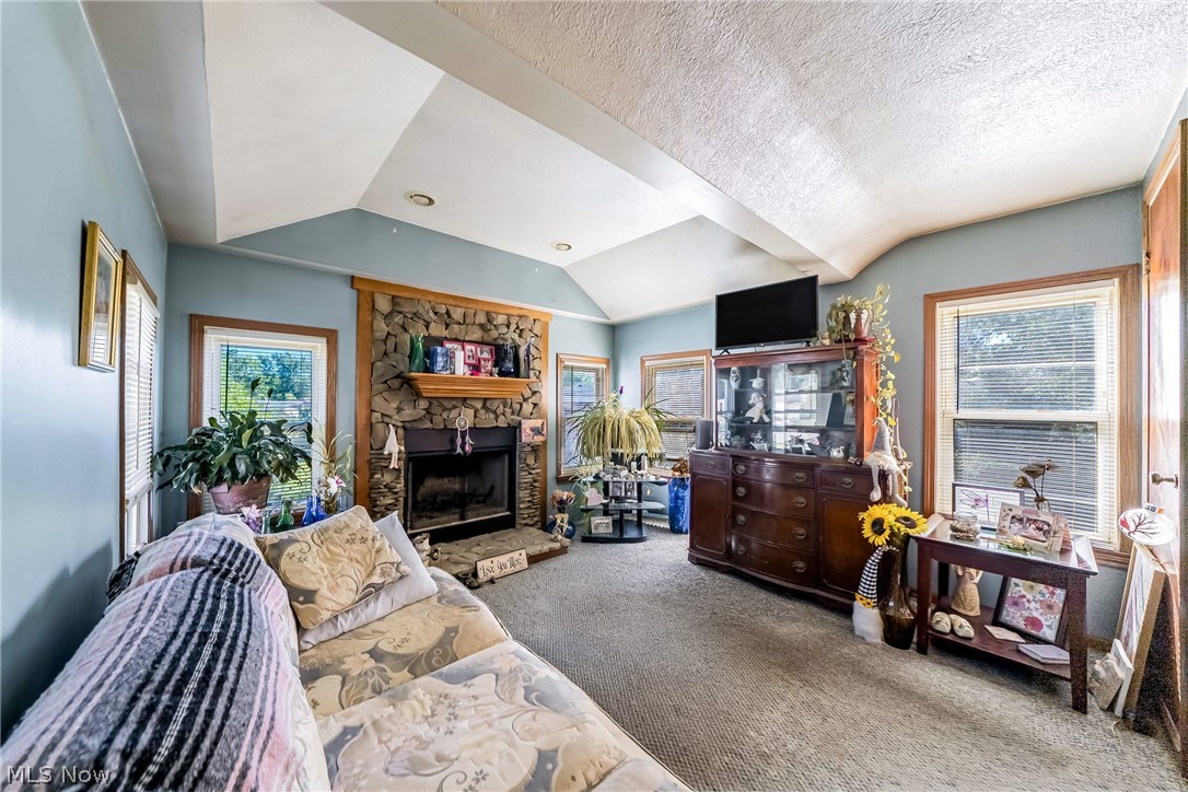 1860 E 298th Street Wickliffe OH 44092