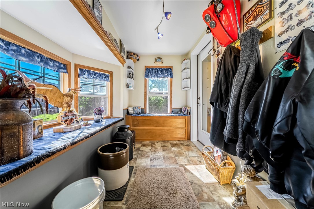 1860 E 298th Street Wickliffe OH 44092