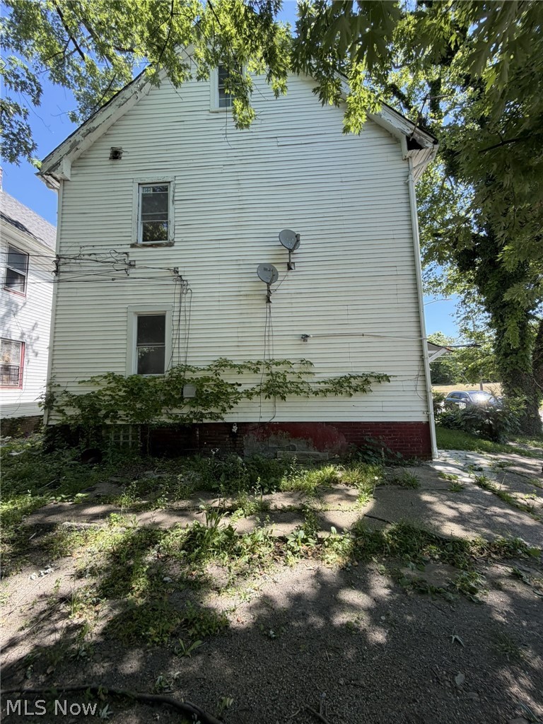 974 Eddy Road Cleveland OH 44108