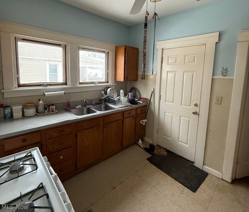 622 Middle Avenue Elyria OH 44035