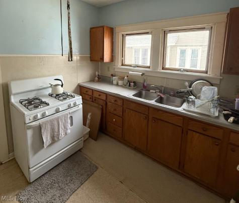 622 Middle Avenue Elyria OH 44035