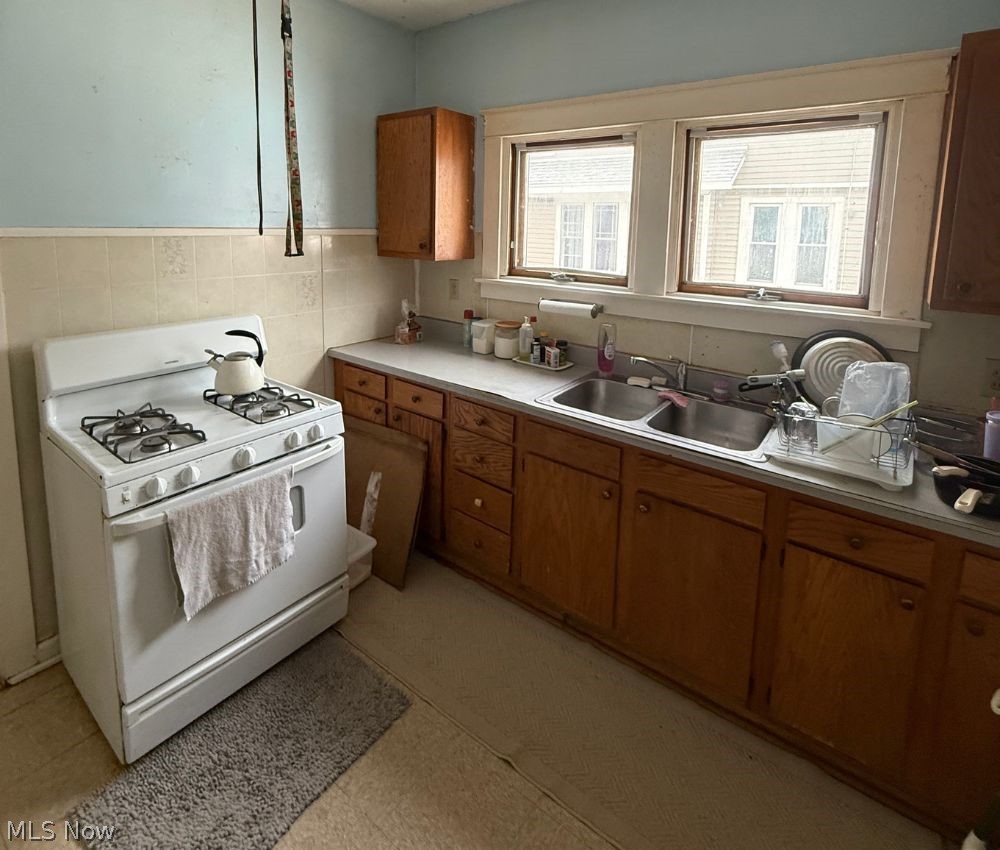 622 Middle Avenue Elyria OH 44035