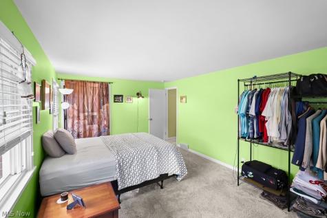 2591-2593 16th Street Cuyahoga Falls OH 44223