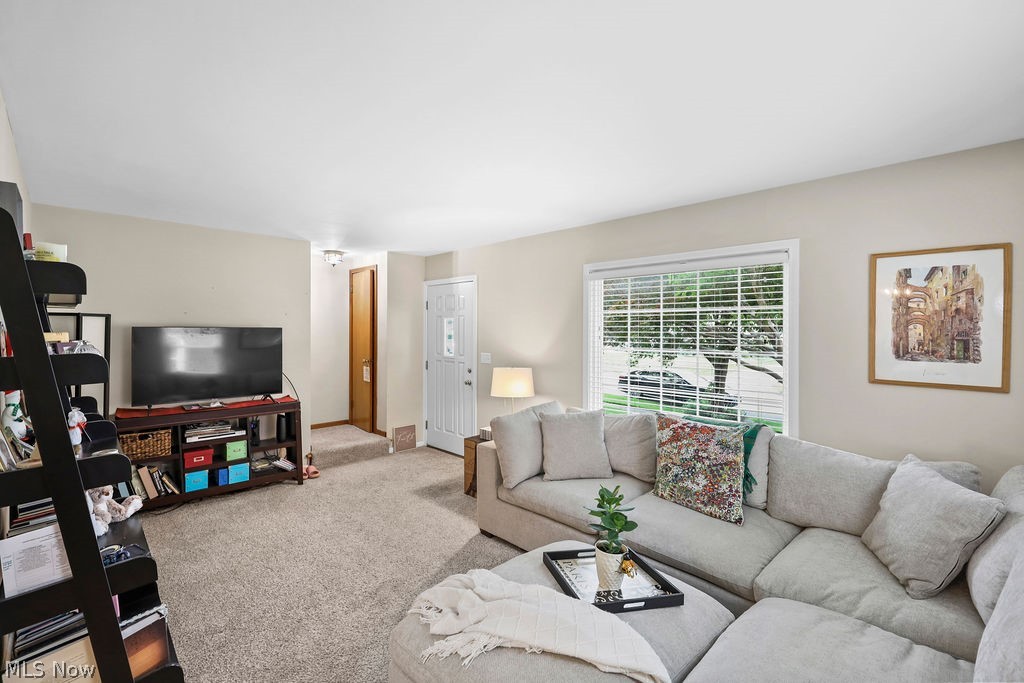 2591-2593 16th Street Cuyahoga Falls OH 44223