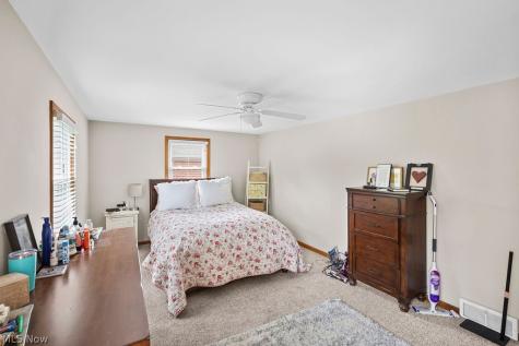 2591-2593 16th Street Cuyahoga Falls OH 44223