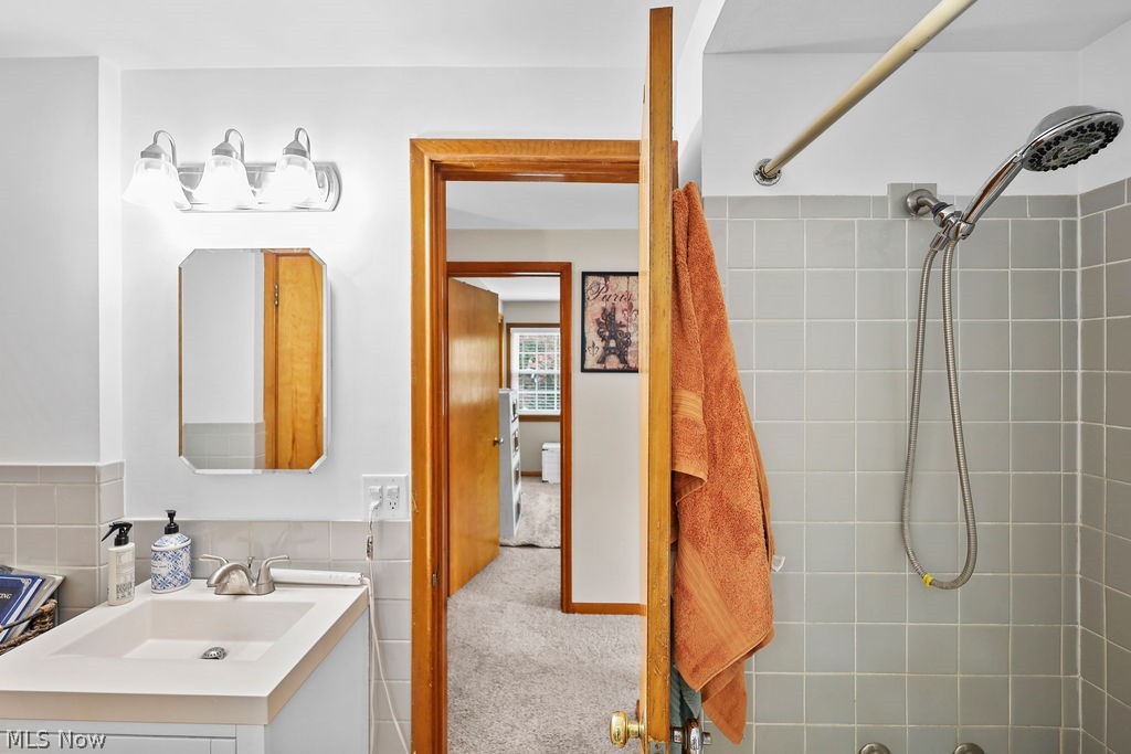 2591-2593 16th Street Cuyahoga Falls OH 44223