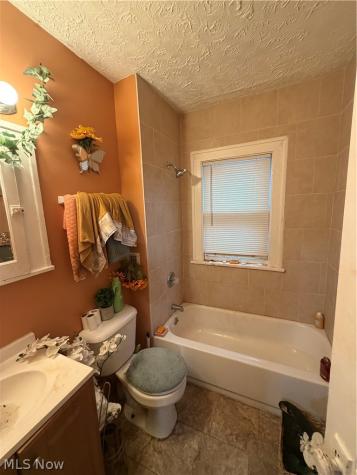 14520 Dover Avenue Cleveland OH 44112