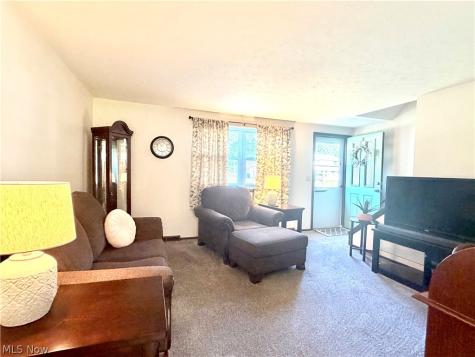 1521-1523 Missouri Avenue Lorain OH 44052