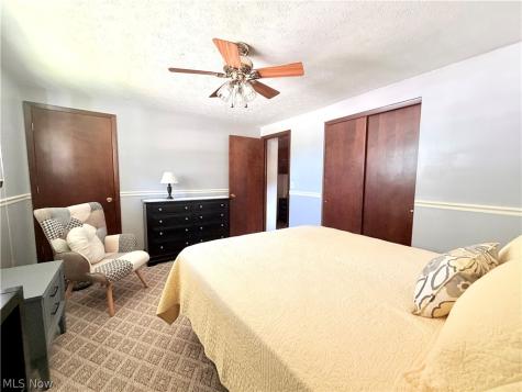 1521-1523 Missouri Avenue Lorain OH 44052