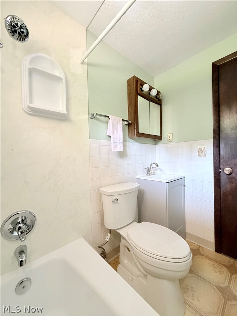1521-1523 Missouri Avenue Lorain OH 44052