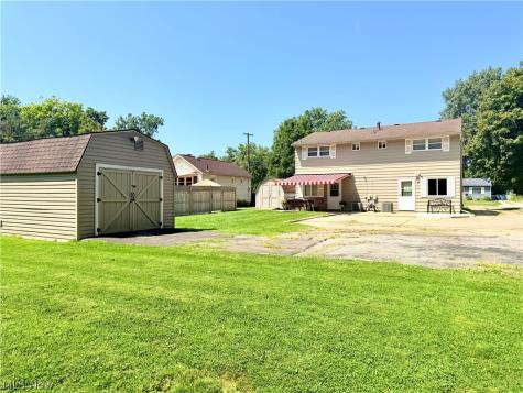1521-1523 Missouri Avenue Lorain OH 44052