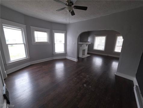 10117 Somerset Avenue Cleveland OH 44108