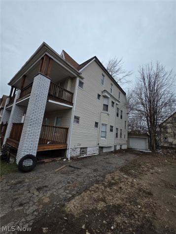 10117 Somerset Avenue Cleveland OH 44108