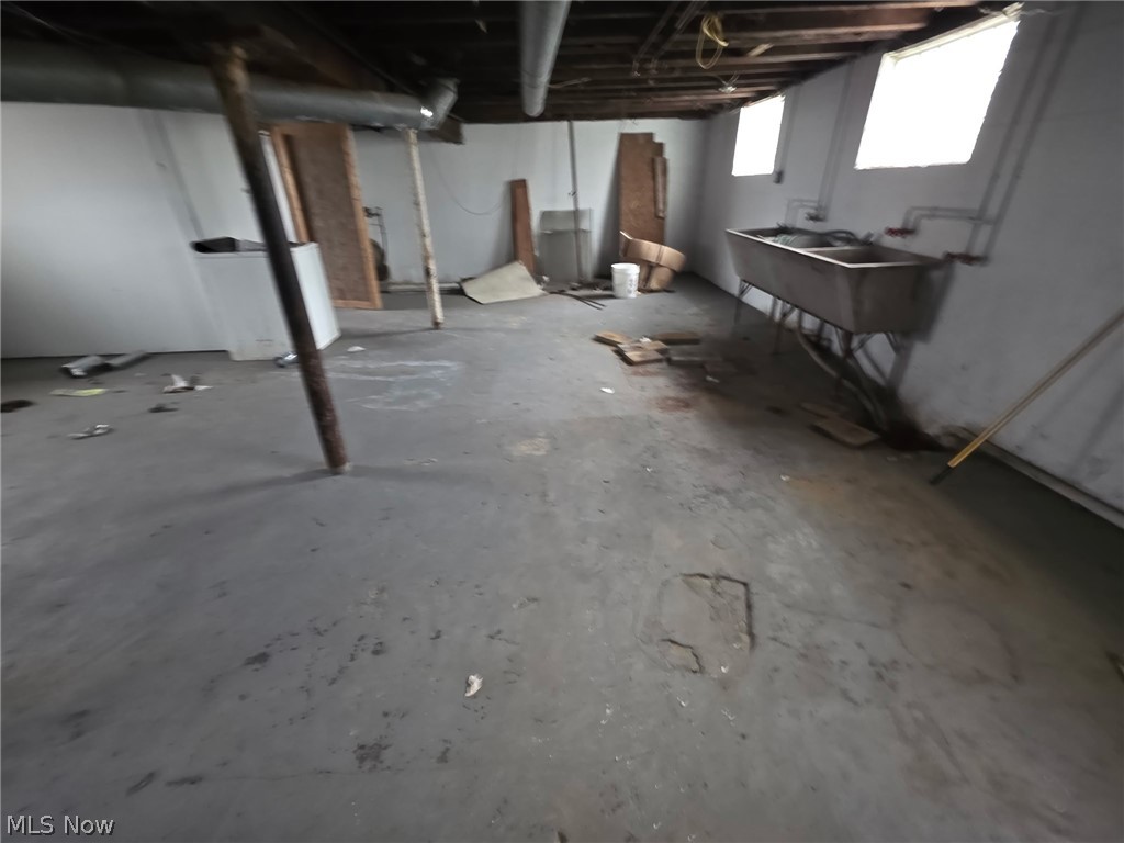 10117 Somerset Avenue Cleveland OH 44108