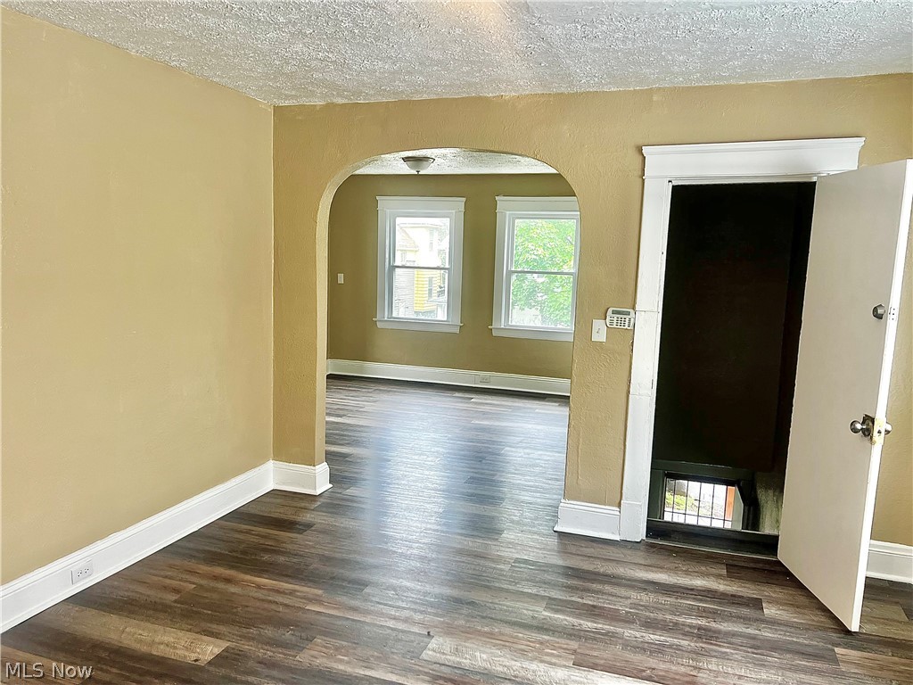 10908 Tacoma Avenue Cleveland OH 44108