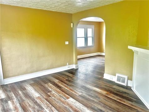 10908 Tacoma Avenue Cleveland OH 44108