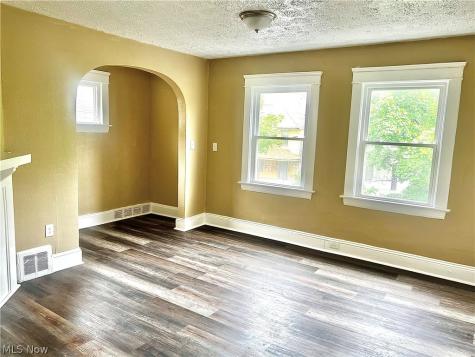 10908 Tacoma Avenue Cleveland OH 44108