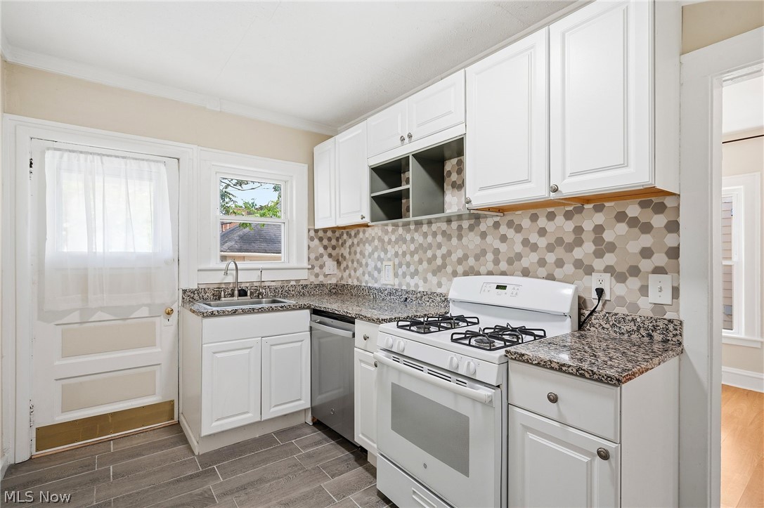 1415-1417 Lakewood Avenue Lakewood OH 44107