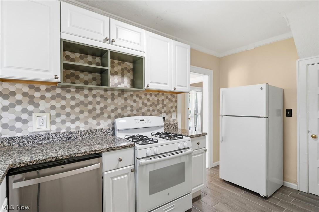 1415-1417 Lakewood Avenue Lakewood OH 44107