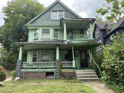 10114 Parkgate Avenue Cleveland OH 44108