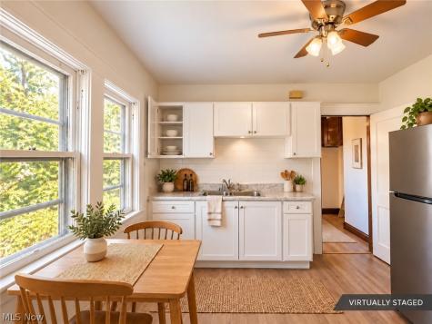 10114 Parkgate Avenue Cleveland OH 44108