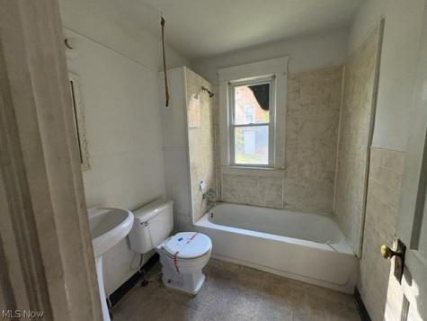 10114 Parkgate Avenue Cleveland OH 44108