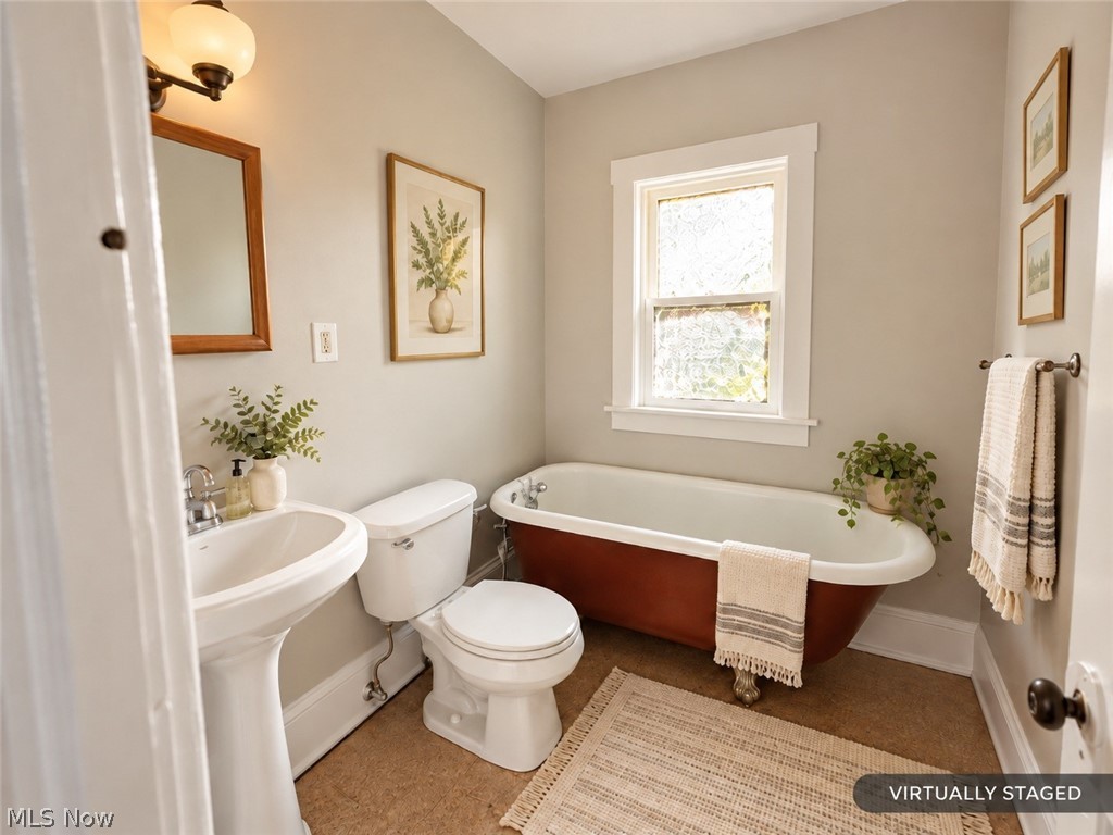 10114 Parkgate Avenue Cleveland OH 44108