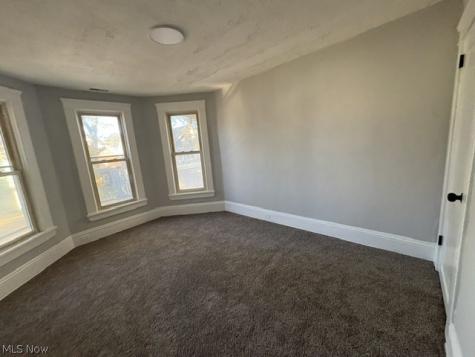 10114 Parkgate Avenue Cleveland OH 44108