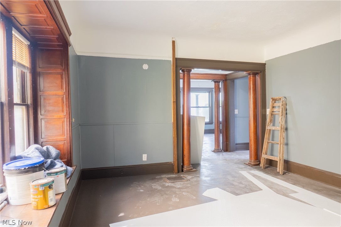 6004 Lexington Avenue Cleveland OH 44103