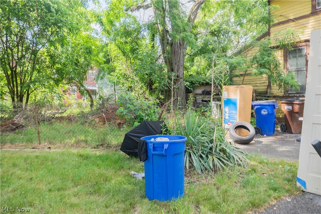6004 Lexington Avenue Cleveland OH 44103