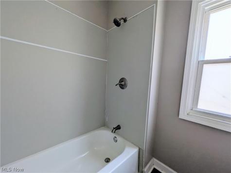 2818 E 119th Street Cleveland OH 44120