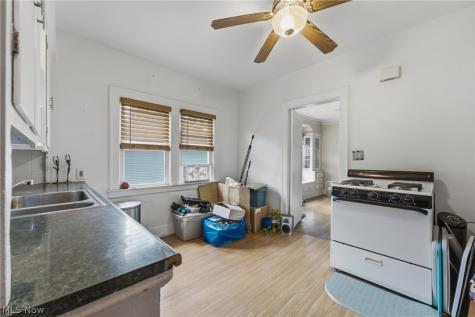 890 Hamlin Street Akron OH 44320