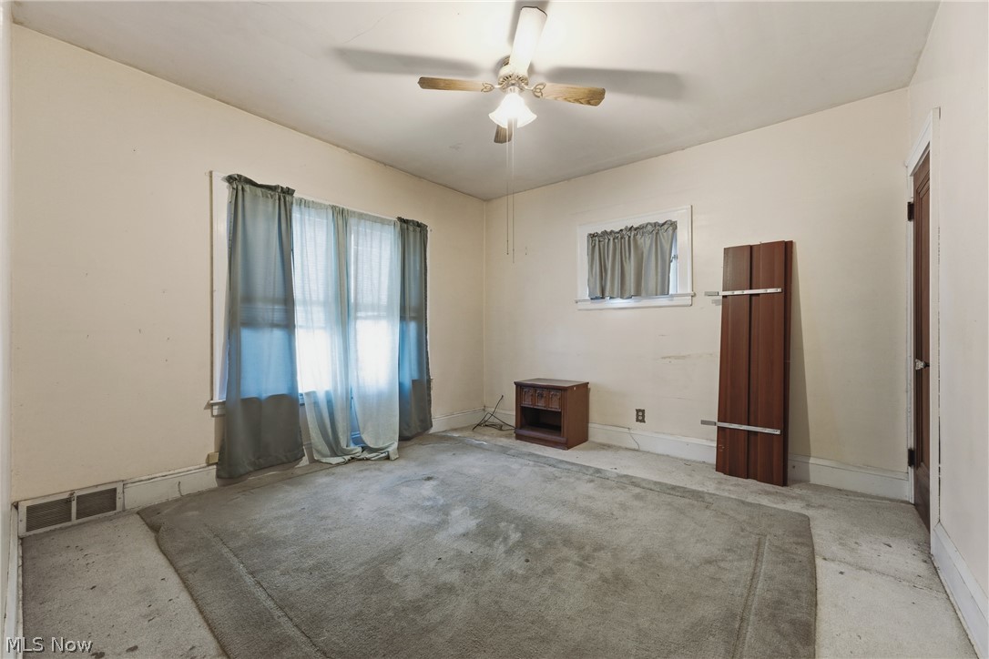890 Hamlin Street Akron OH 44320