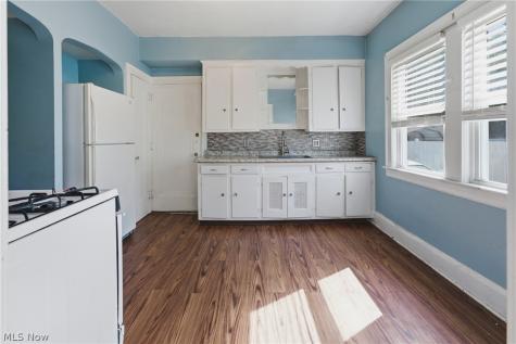 890 Hamlin Street Akron OH 44320