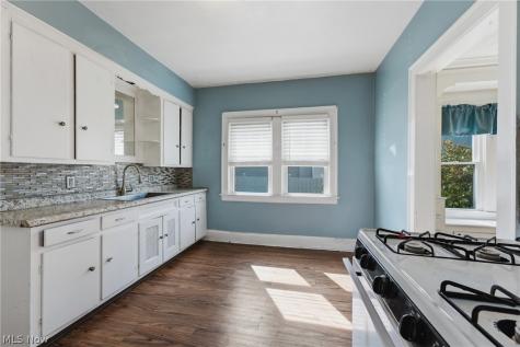 890 Hamlin Street Akron OH 44320