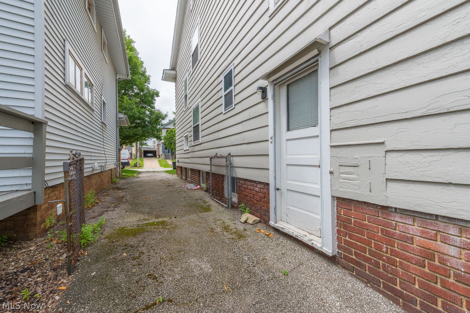 17826 Northwood Avenue Lakewood OH 44107