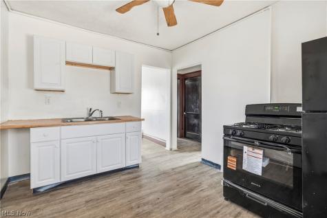 3384 W 63rd Street Cleveland OH 44102