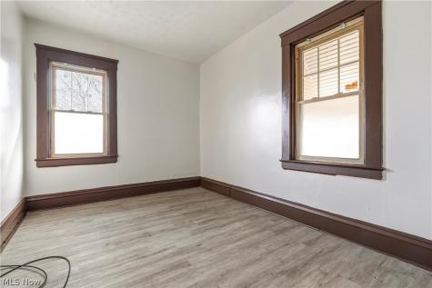 3384 W 63rd Street Cleveland OH 44102
