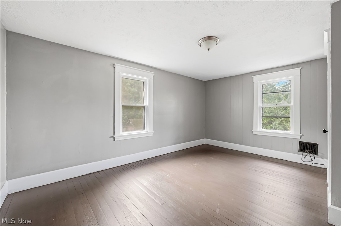 74 N Brockway Avenue Youngstown OH 44509