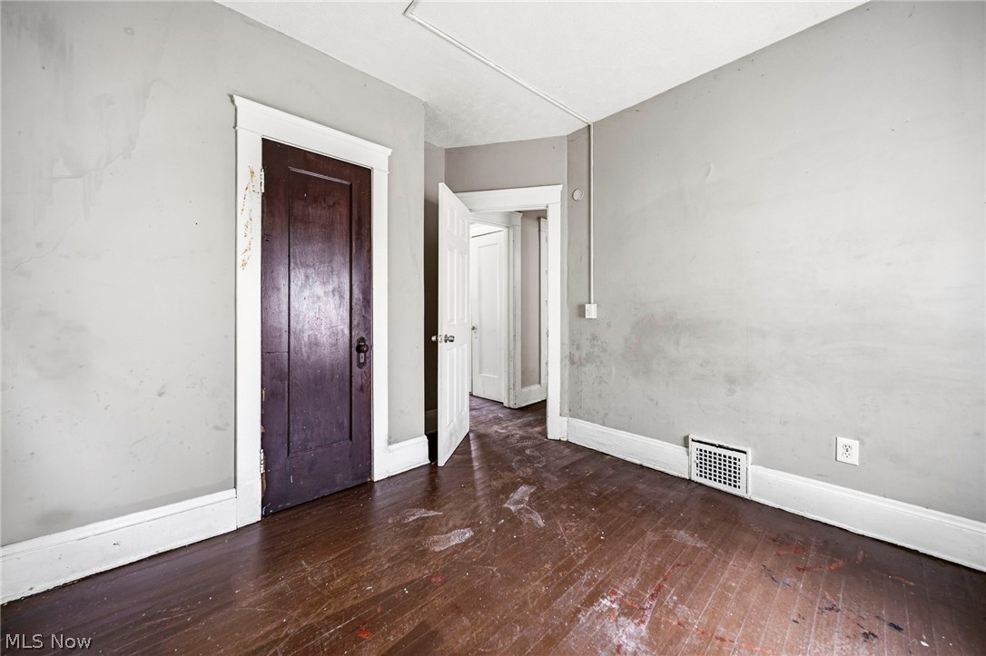 406 E 148th Street Cleveland OH 44110