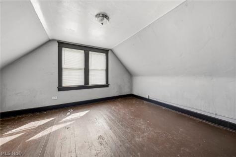 406 E 148th Street Cleveland OH 44110